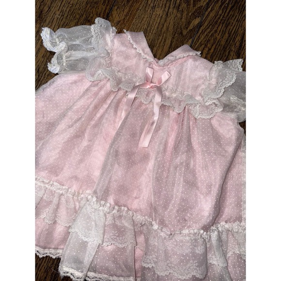 Vintage frilly lace infant dress pink 6/9 months - Picture 3 of 4